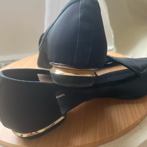 Women’s Nicholas Kirkwood shoes- Size 39 1/2 or 8.5-SOLD ON MARKETPLACE - Picture 4 of 12